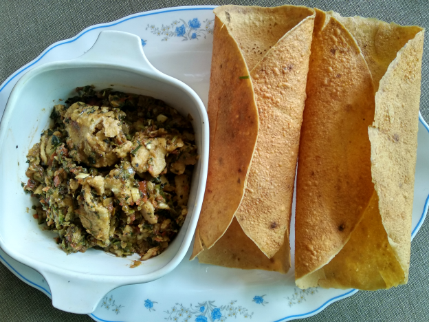 Seyal Roti with papad